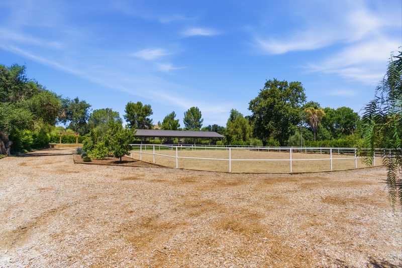 Corral to the stalls